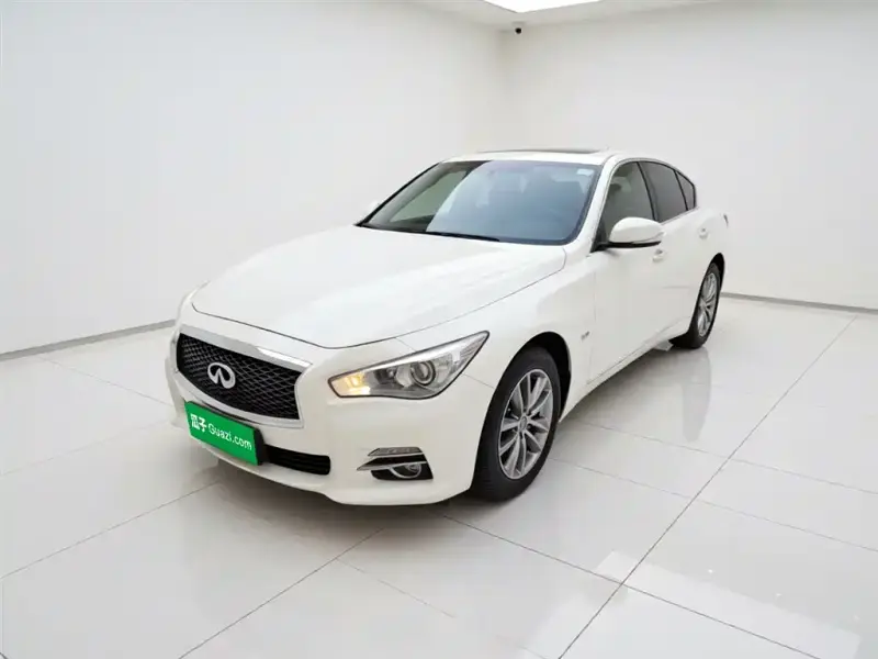 Infiniti Q50L