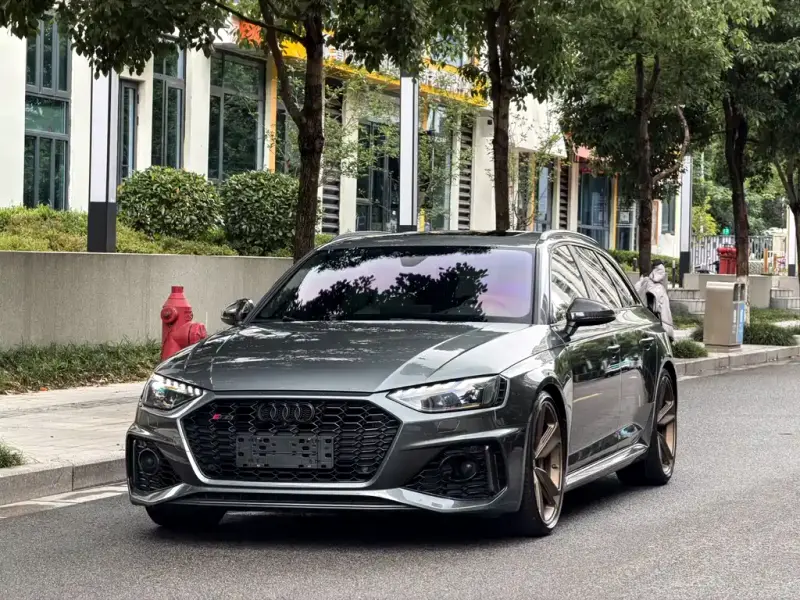 Audi RS 4