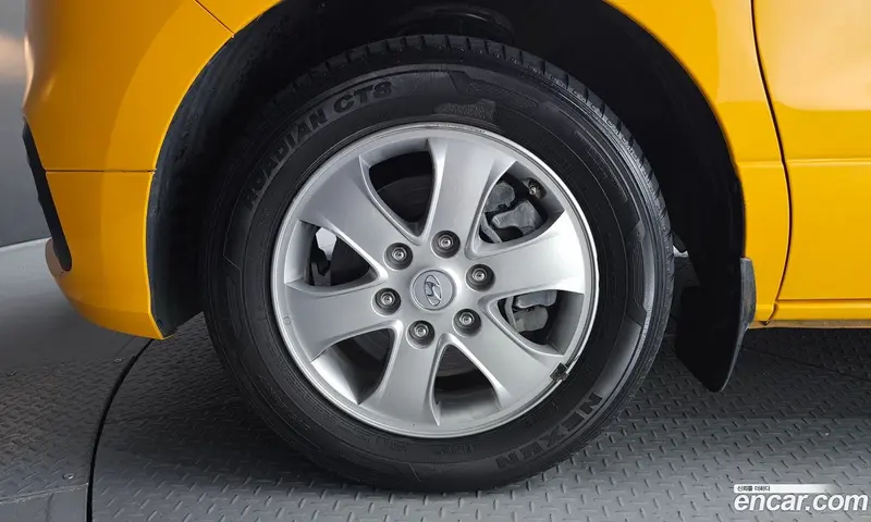 Hyundai H-1