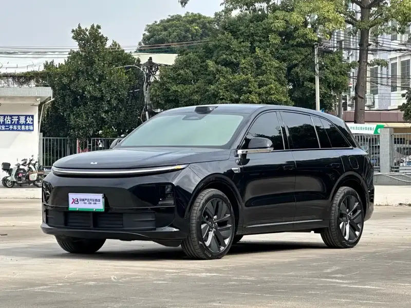 Li Auto L6