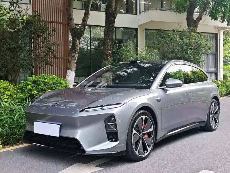 NIO ET5T