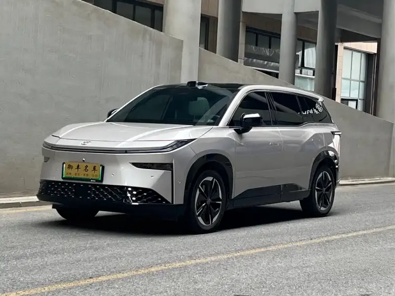 Toyota Bozhi 3X