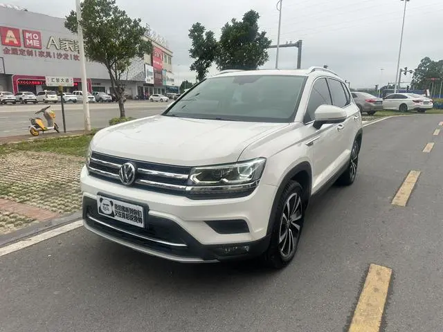 Volkswagen Tharu