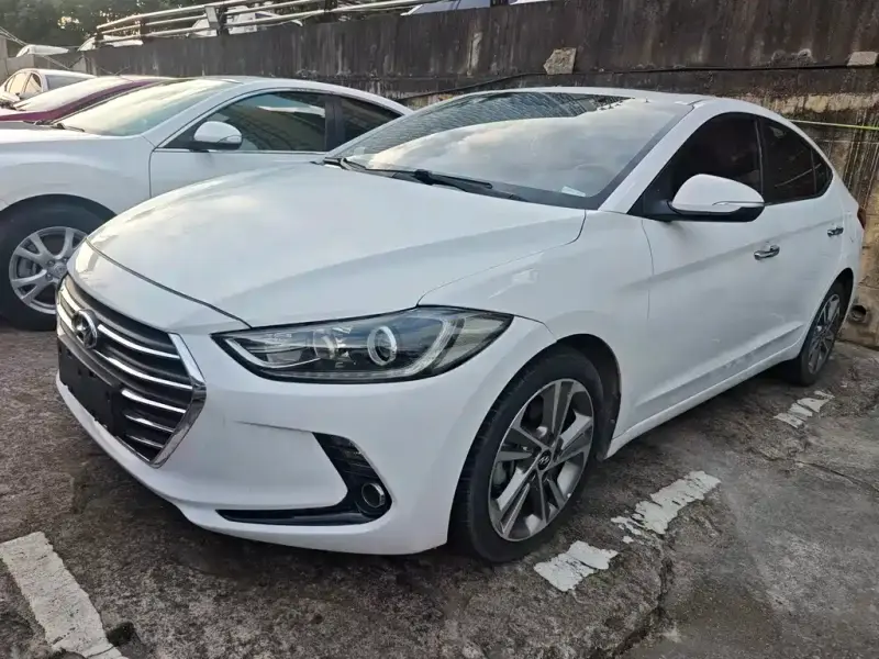 Hyundai Elantra