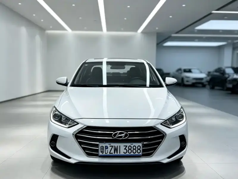 Hyundai Elantra