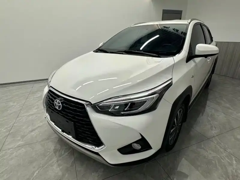 Toyota Yaris L