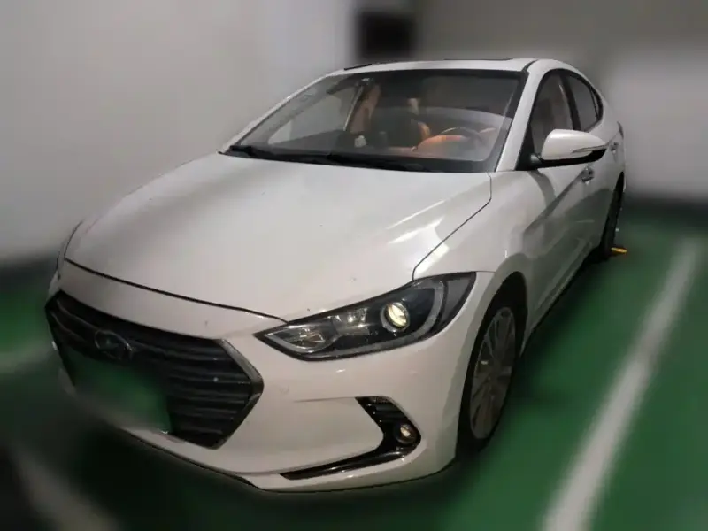 Hyundai Elantra