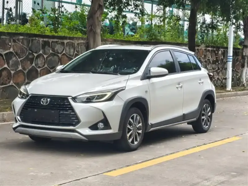 Toyota Yaris L