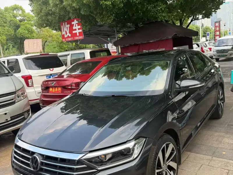 Volkswagen Sagitar