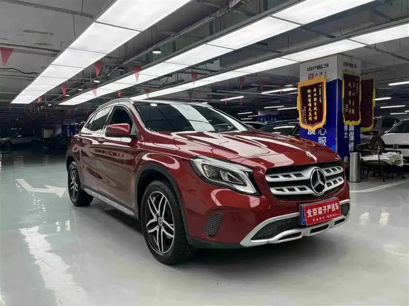 Mercedes-Benz GLA