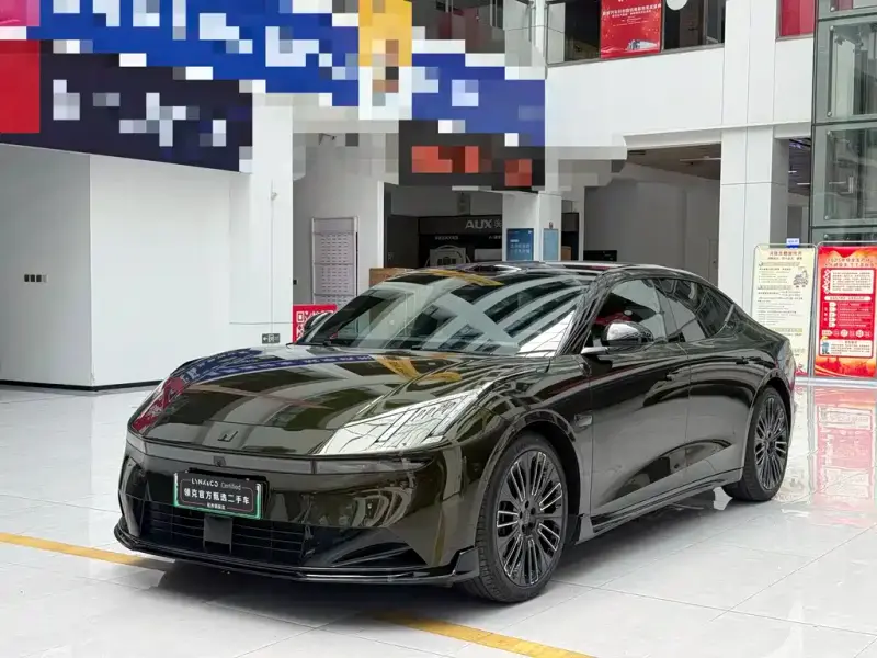 Lynk & Co 10