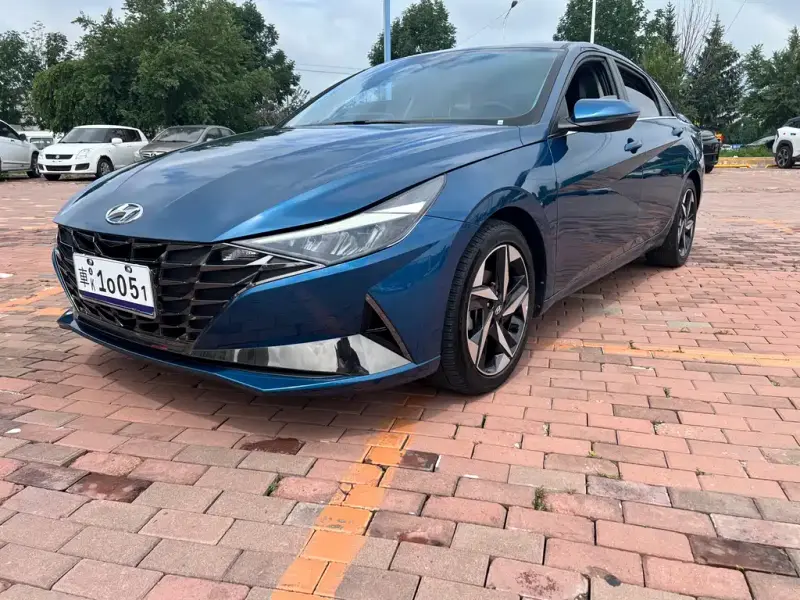 Hyundai Elantra