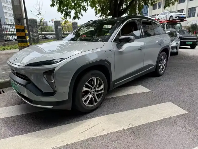 NIO ES6