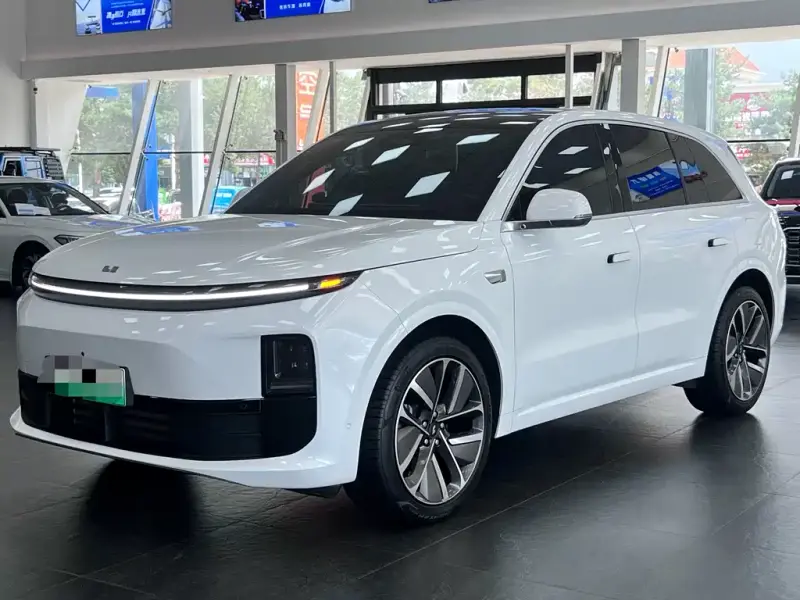 Li Auto L6