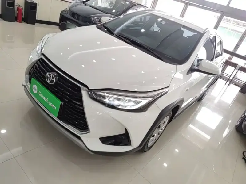 Toyota Yaris L