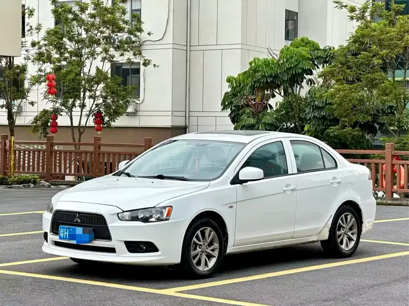 Mitsubishi Lancer EX