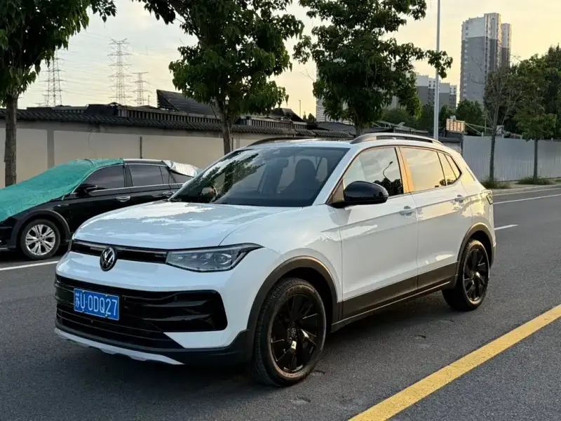 Volkswagen Tharu