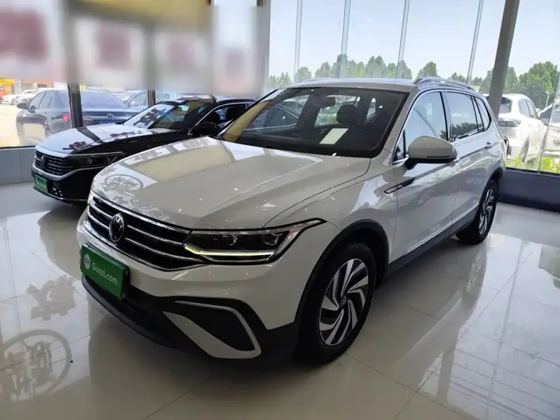 Volkswagen Tiguan L