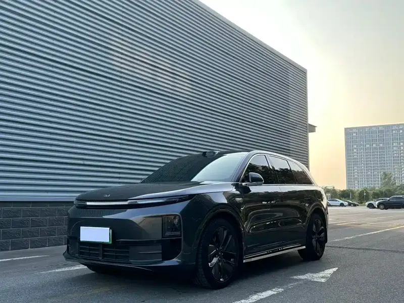 Li Auto L6