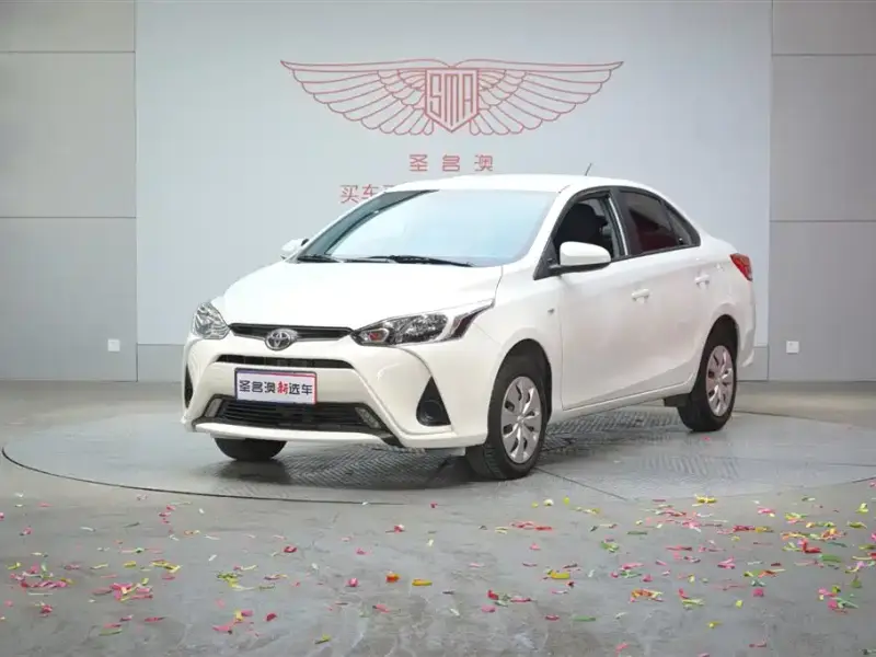 Toyota Yaris L