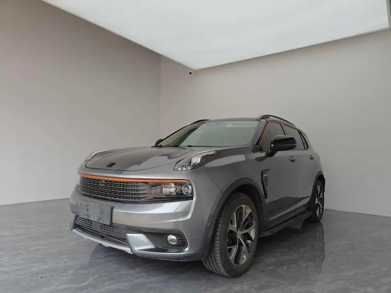 Lynk & Co 01