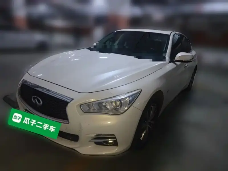 Infiniti Q50L