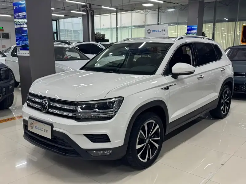 Volkswagen Tharu