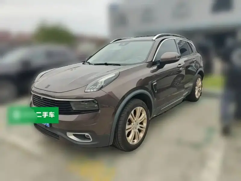 Lynk & Co 01
