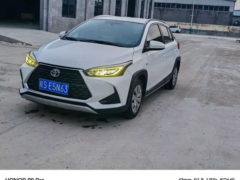Toyota Yaris L