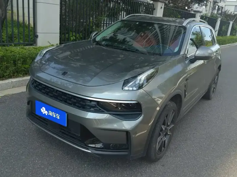 Lynk & Co 01