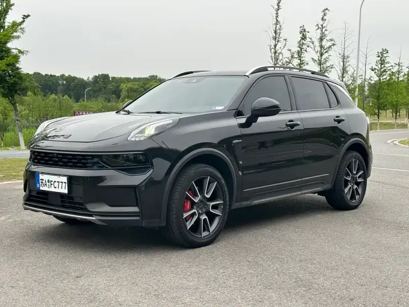 Lynk & Co 01