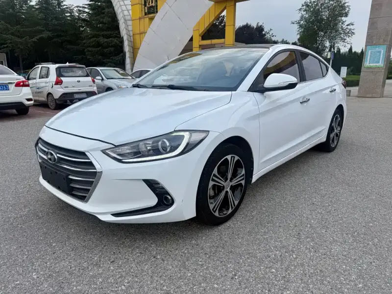Hyundai Elantra