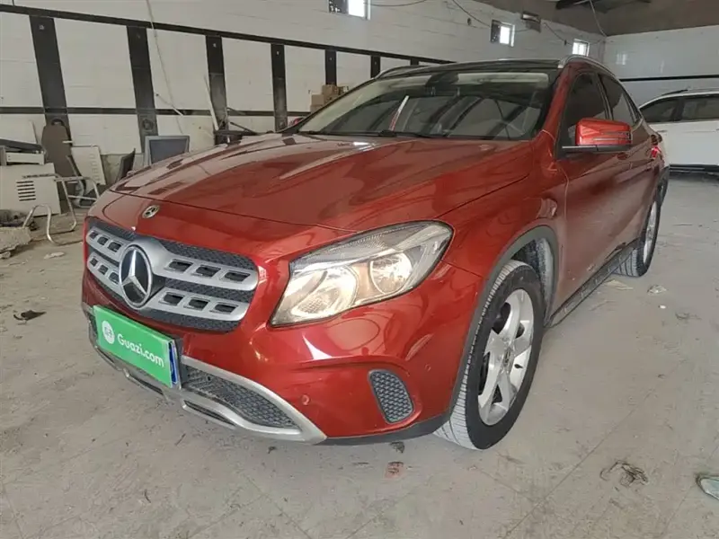 Mercedes-Benz GLA