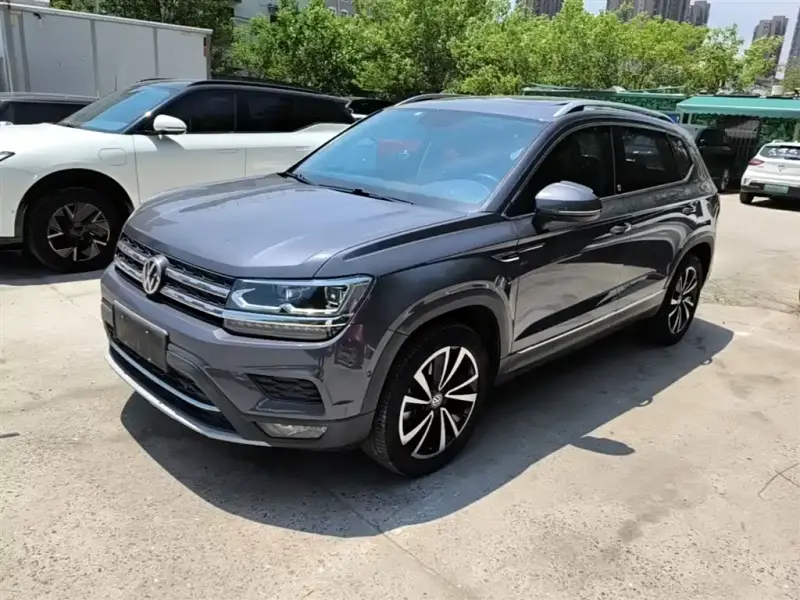 Volkswagen Tharu
