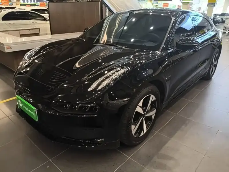 Zeekr 001