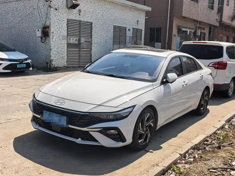 Hyundai Elantra