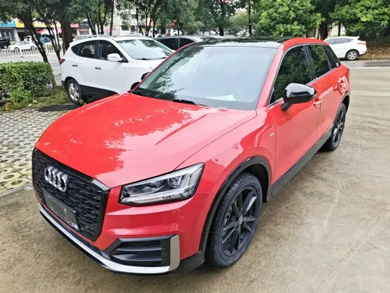 Audi Q2L