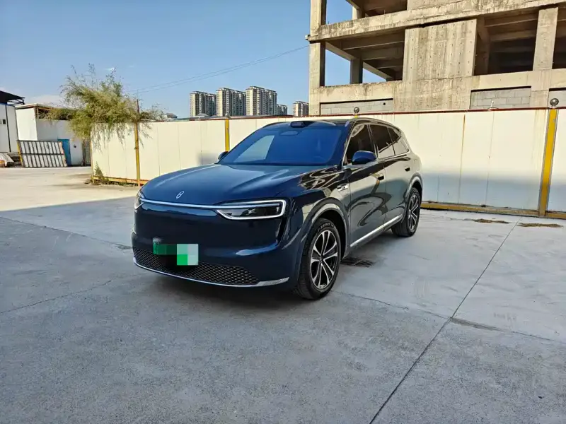 AITO M7