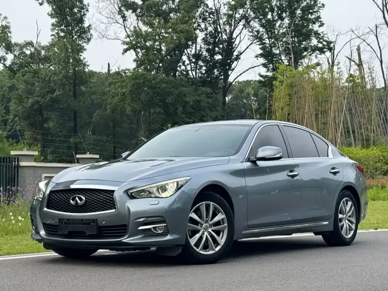 Infiniti Q50L
