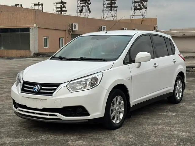 Venucia R50