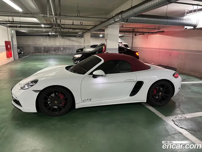 Porsche 718