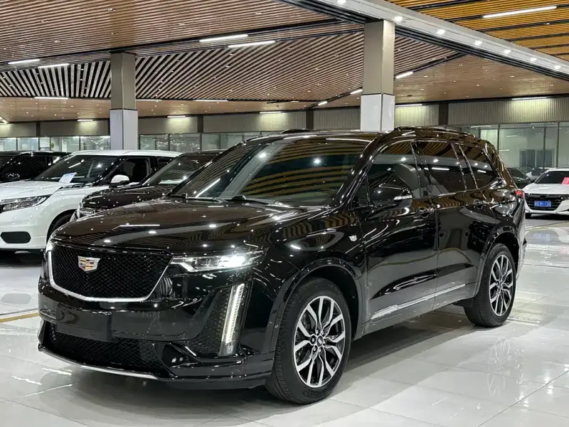 Cadillac XT6