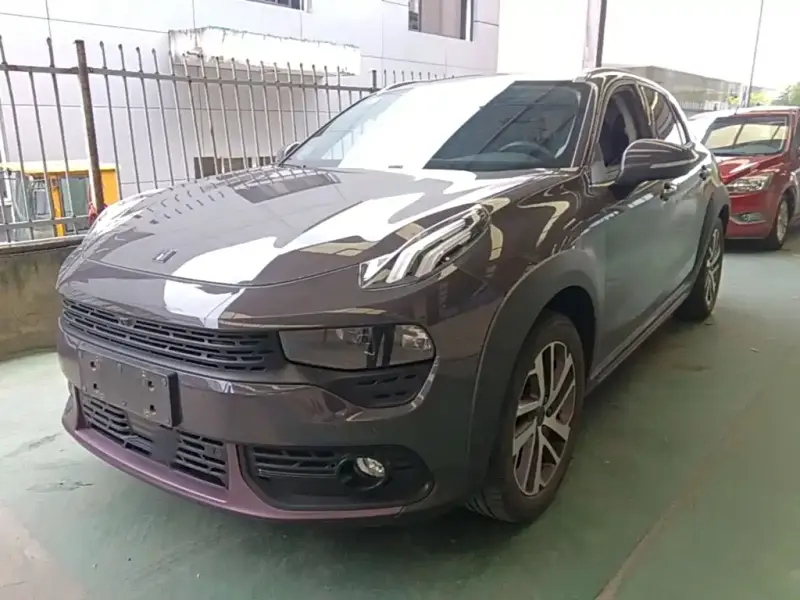 Lynk & Co 02