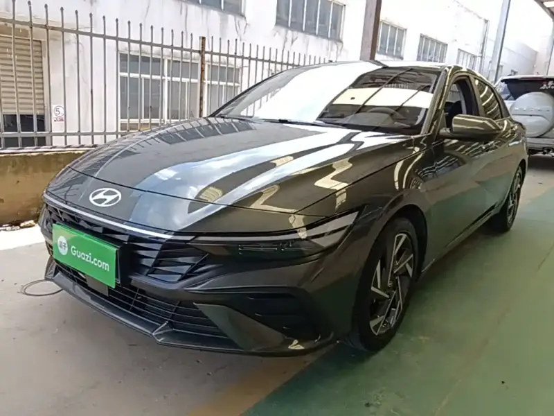 Hyundai Elantra