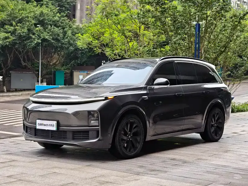 Li Auto L8