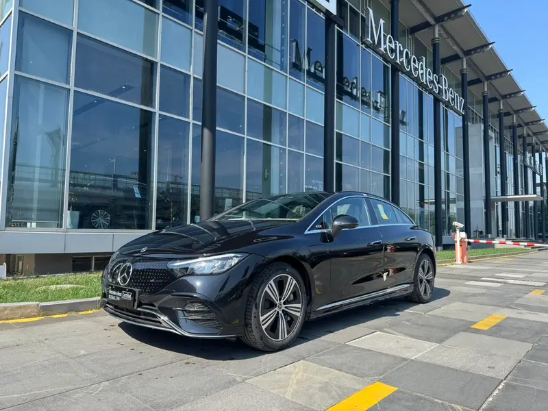 Mercedes-Benz EQE
