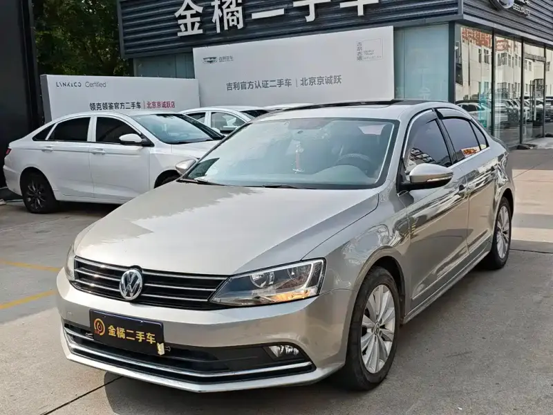 Volkswagen Sagitar