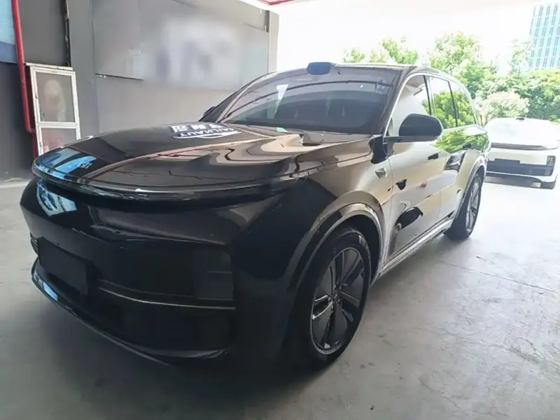 Li Auto L8