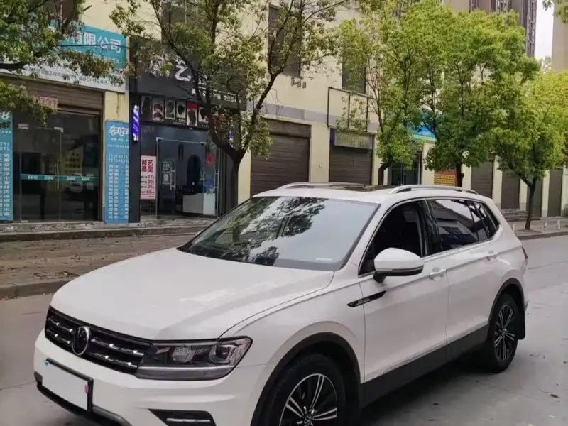 Volkswagen Tiguan L
