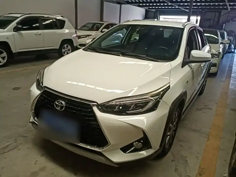 Toyota Yaris L